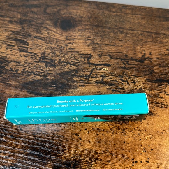 Brand NEW Never Opened! This is a (2) item bundle Thrive Cosmetics Mascara - Picture 13 of 14